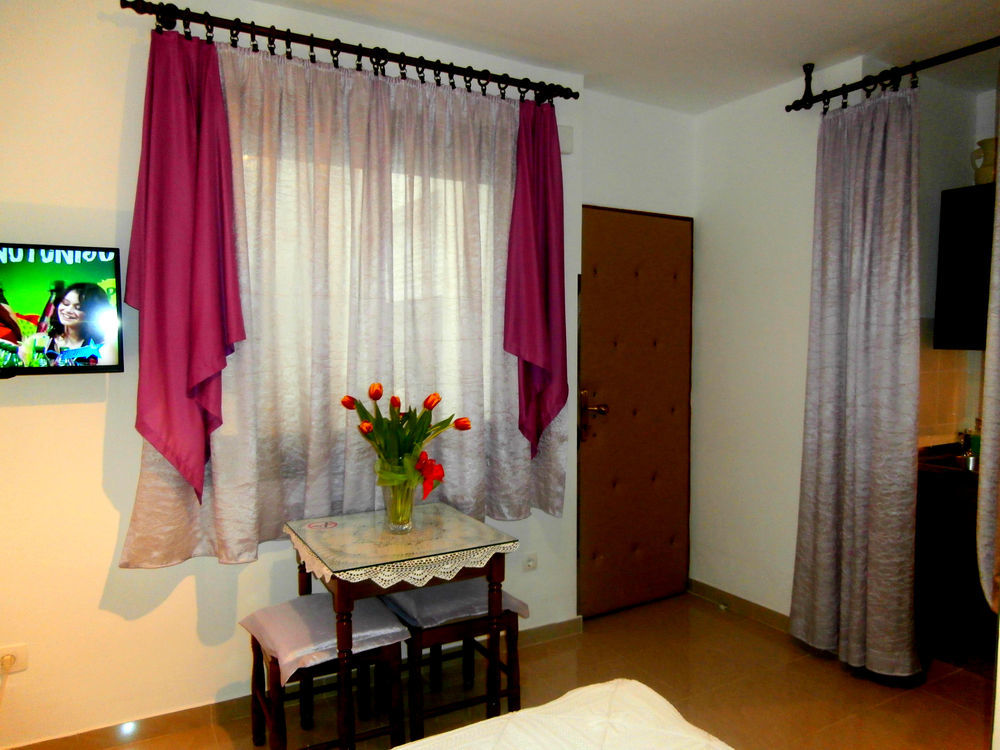 Apartments Cordis สปลิท ภายนอก รูปภาพ