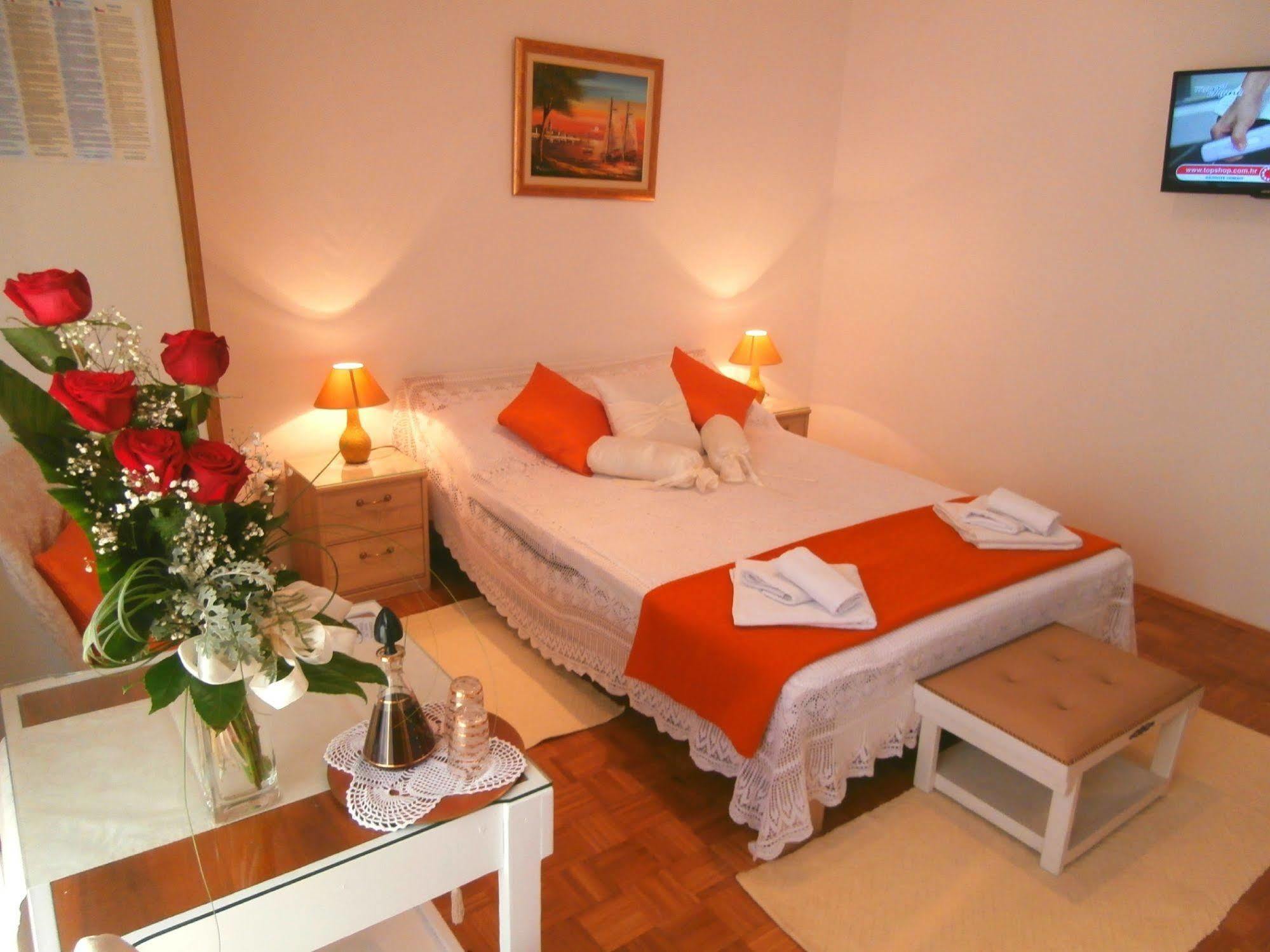 Apartments Cordis สปลิท ภายนอก รูปภาพ