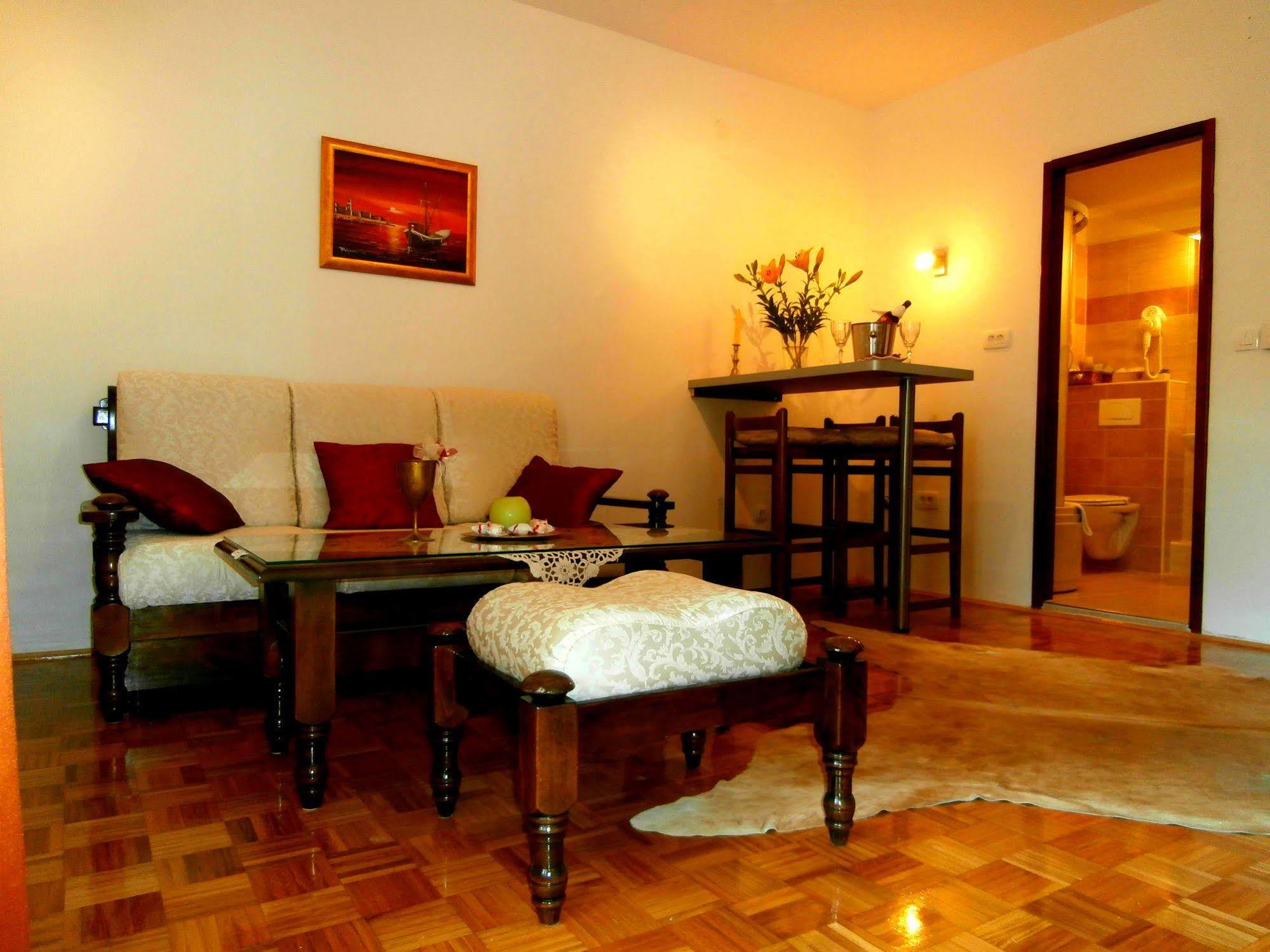Apartments Cordis สปลิท ภายนอก รูปภาพ