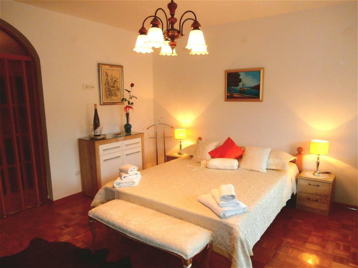 Apartments Cordis สปลิท ภายนอก รูปภาพ